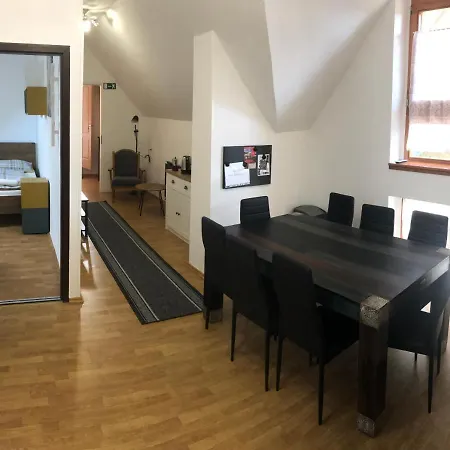 Petra Vendeghaz Guest house Szekszard