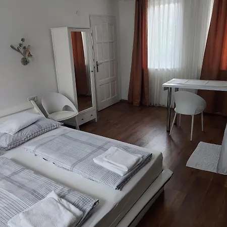 Petra Vendeghaz 3* Szekszárd