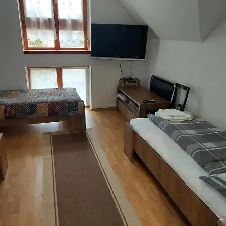Petra Vendeghaz 3* Szekszárd