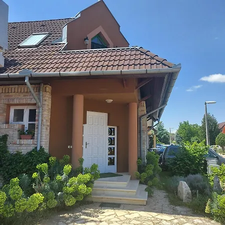 Guest house Petra Vendeghaz *