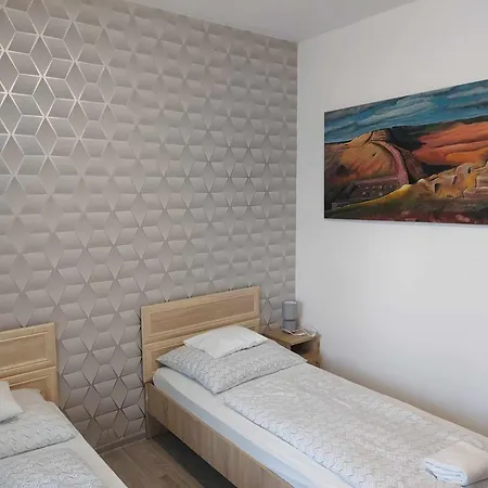 Petra Vendeghaz Szekszárd