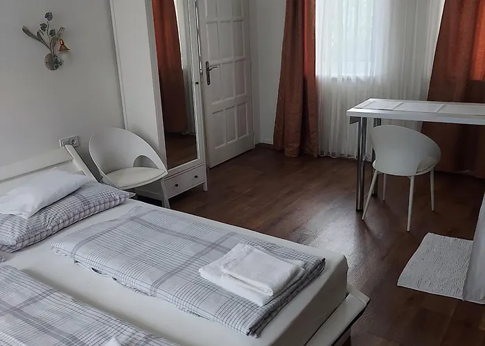 Petra Vendeghaz 3* Szekszárd